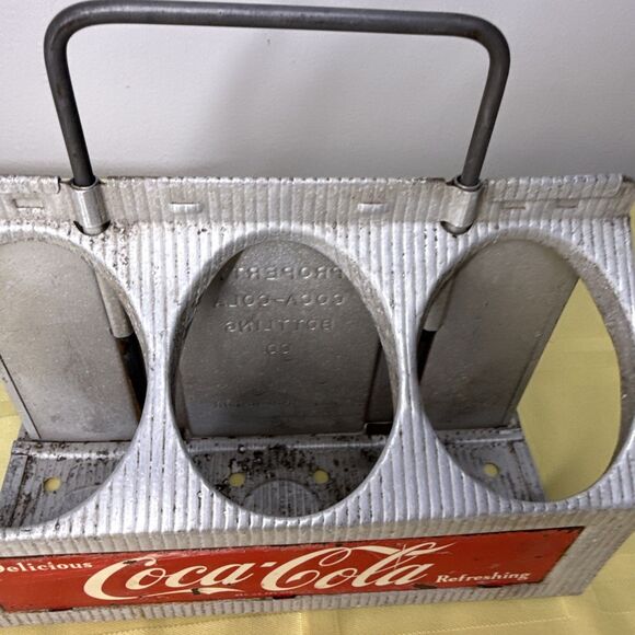 Vtg Aluminum Coca-Cola Metal 6-Pack Bottle Carrier - 1950’s - Picture 4 of 16